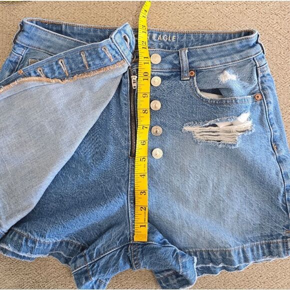 American Eagle Denim Button Distressed Mom Skort - Size 10 - Picture 11 of 11